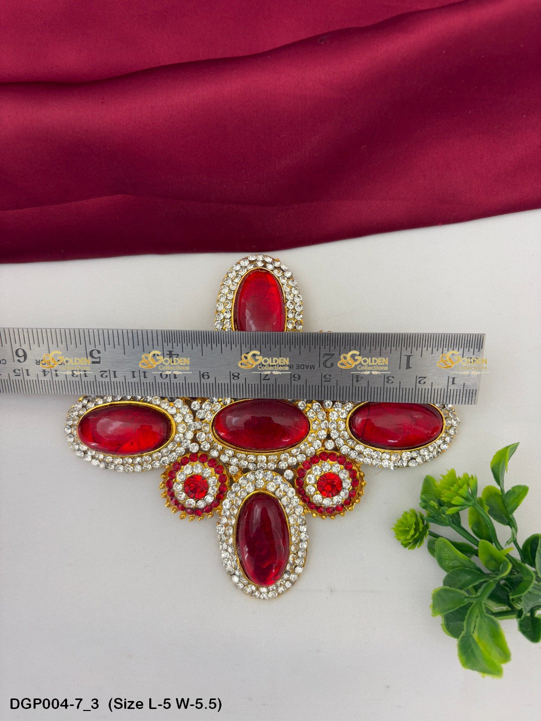 Deity Jewellery Pendant Goldencollections Size: 5 x 5.5, Color: Maroon, Style: Pendant Image 3