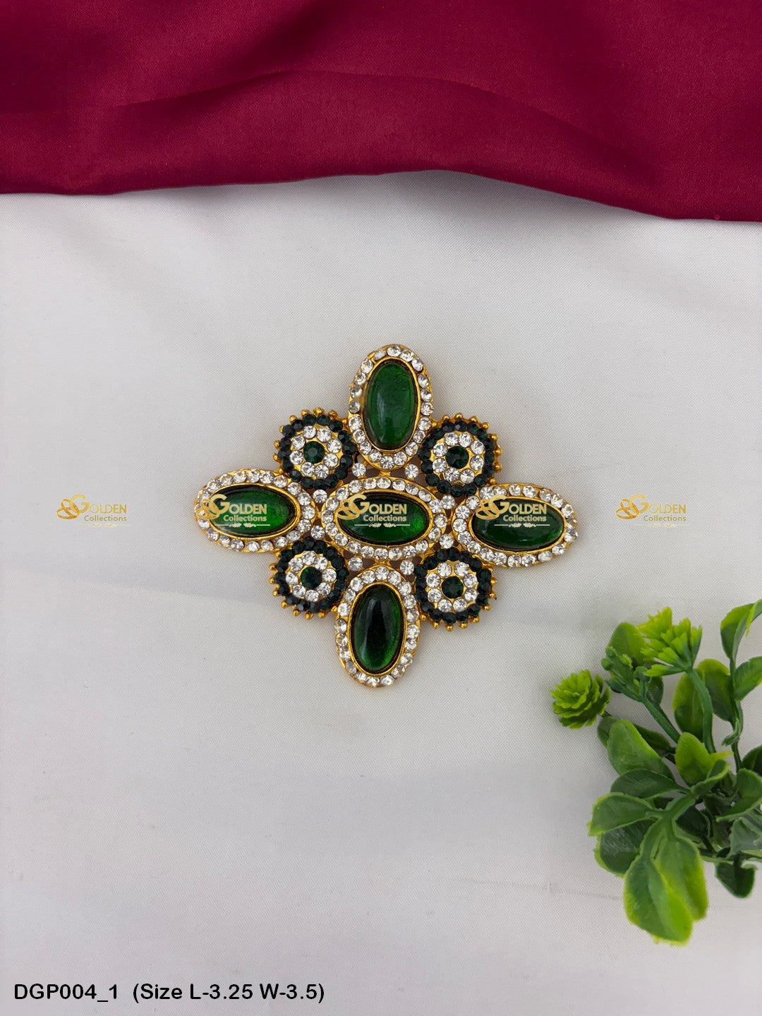 Deity Jewellery Pendant Goldencollections Size: 3.25 x 3.5, Color: Green, Style: Pendant Image 1