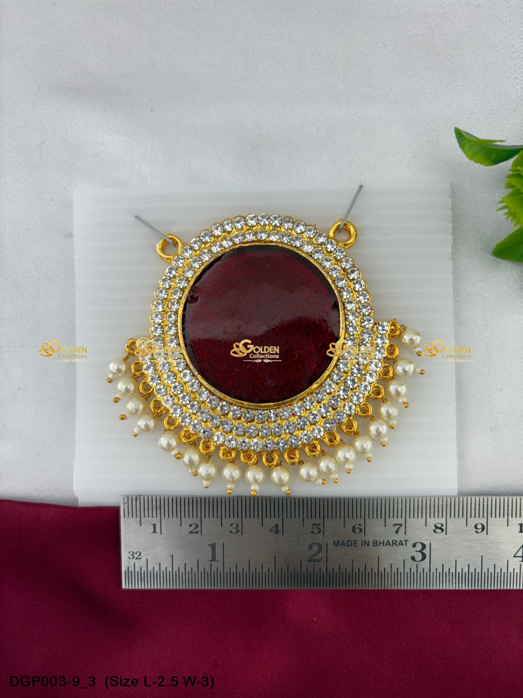 Deity Lockets Goldencollections Size: 1.5 x 2, Color: Maroon, Style: Pendant Image 003-9_3