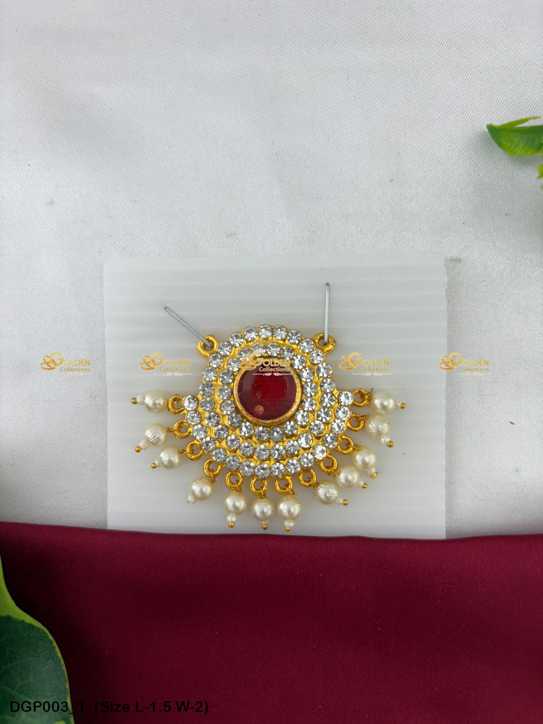 Deity Lockets Goldencollections Size: 1.5 x 2, Color: Maroon, Style: Pendant Image 003_1