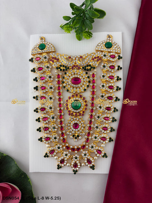 Divine Amman Jewellery Set Goldencollections Size: 8 x 5.25, Color: Multi, Style: Chest Image 1