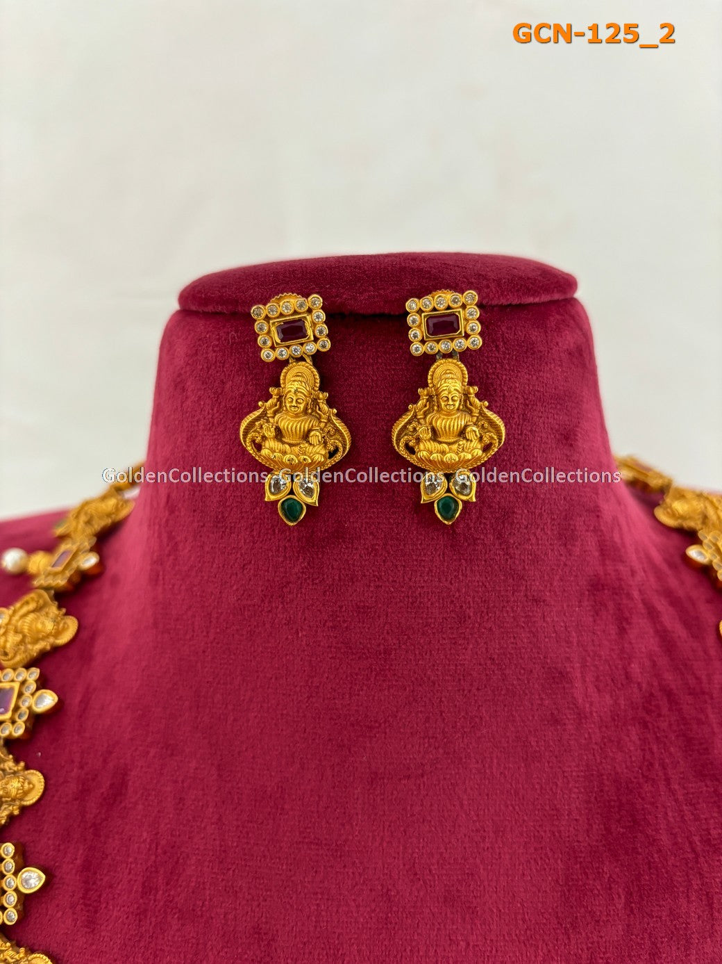 South Indian Necklace Online : Temple Style Necklace GoldenCollections 3