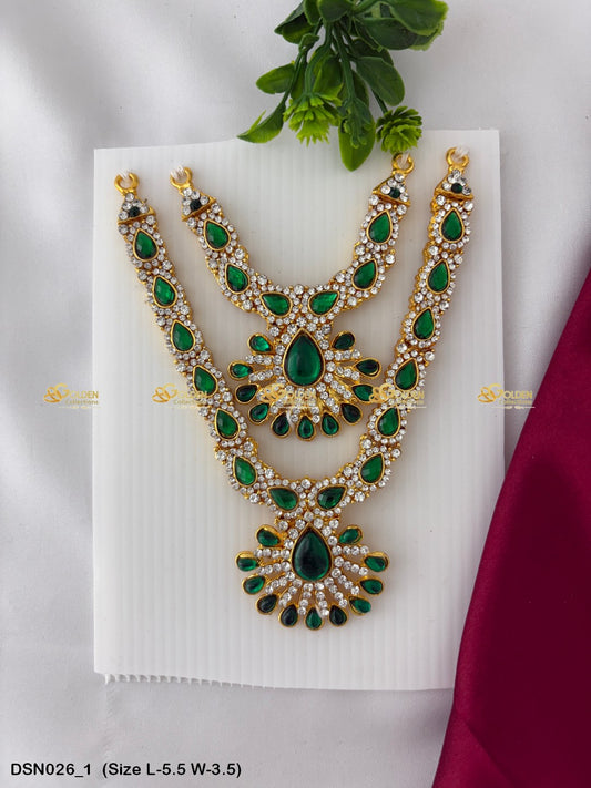 Temple Deity Short Necklace Goldencollections Size: 5.5 X 3.5, Color: Green, Style: 2 Step Image 1