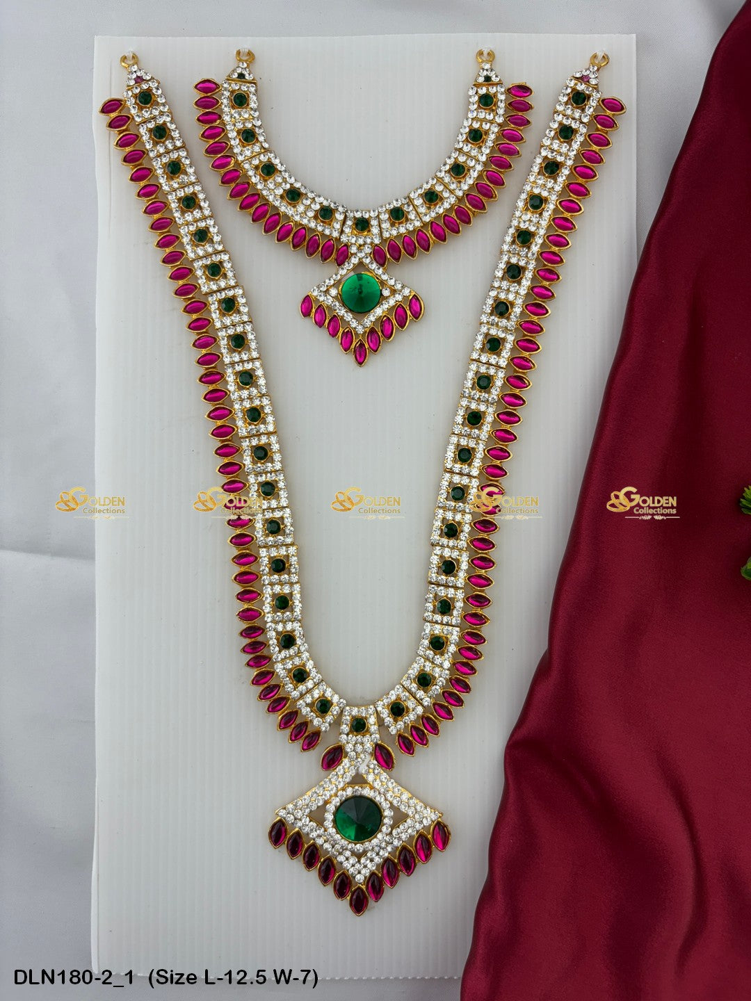 Traditional Goddess Lakshmi Jewellery Size: 12.5 X 7, Color: Multi, Style: 2 Step Image 1