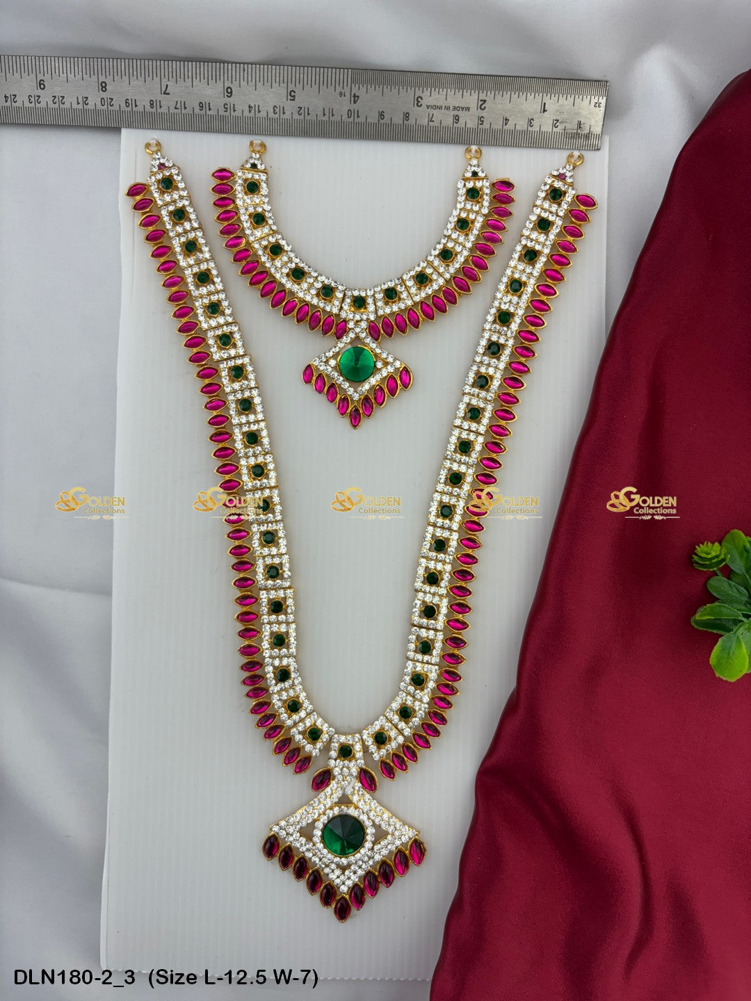 Traditional Goddess Lakshmi Jewellery Size: 12.5 X 7, Color: Multi, Style: 2 Step Image 3