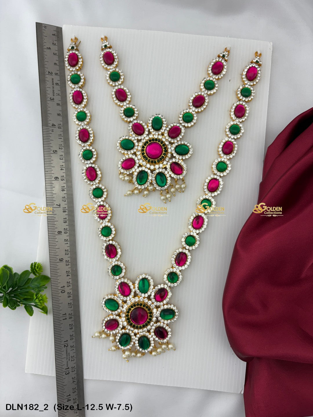 Traditional Goddess Lakshmi Necklace Goldencollections Size: 12.5 X 7.5, Color: Multi, Style: 2 Step Image 2