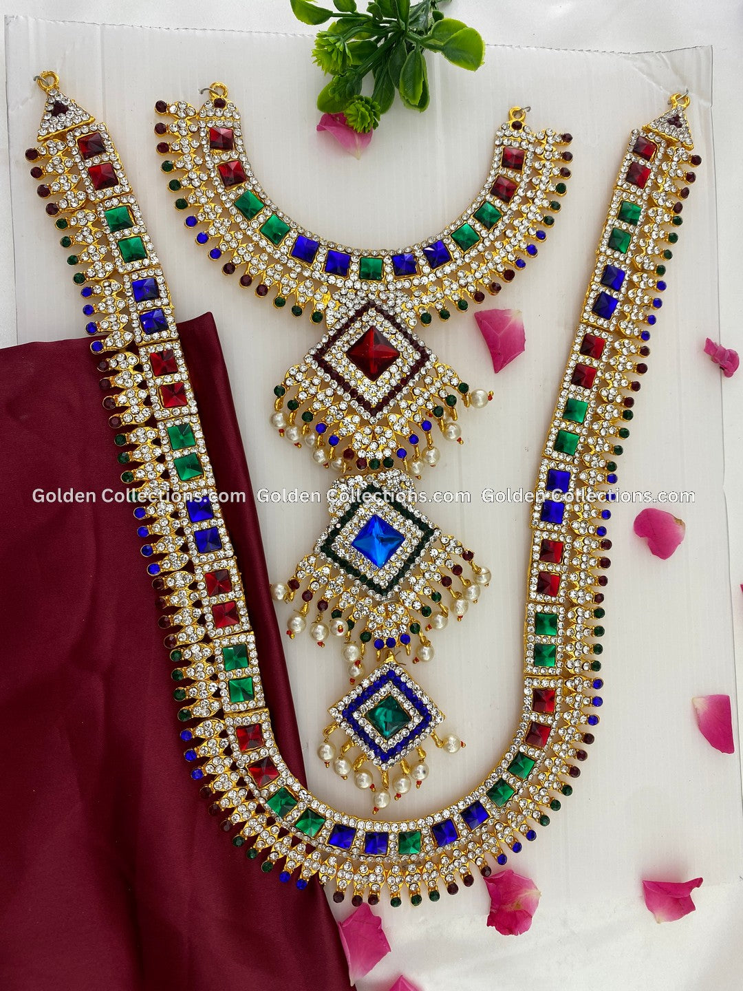 Sparkling Jewellery for Divine Adornment-GoldenCollections