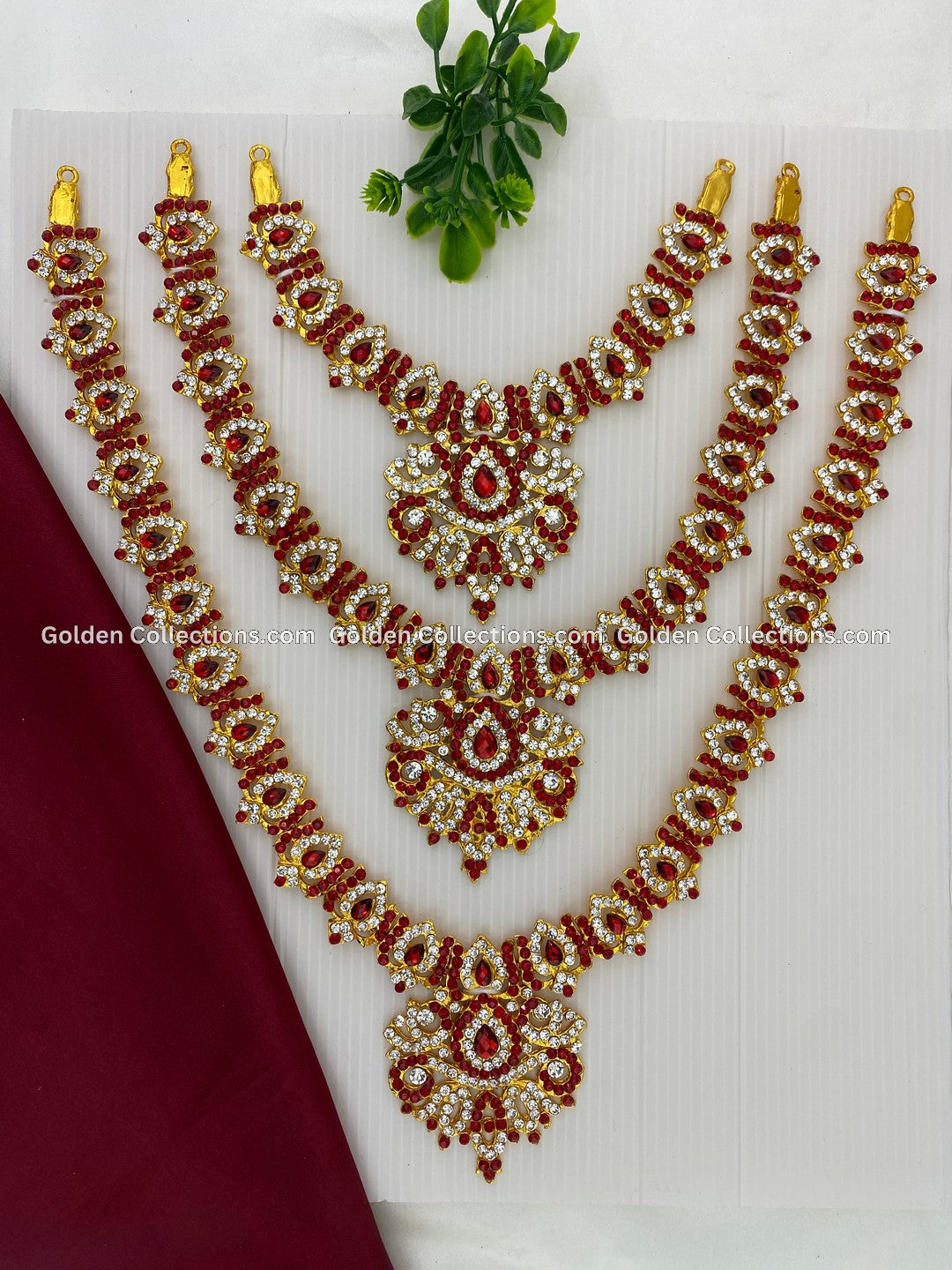 Striking Accents - Jewellery for God Statues - GoldenCollections